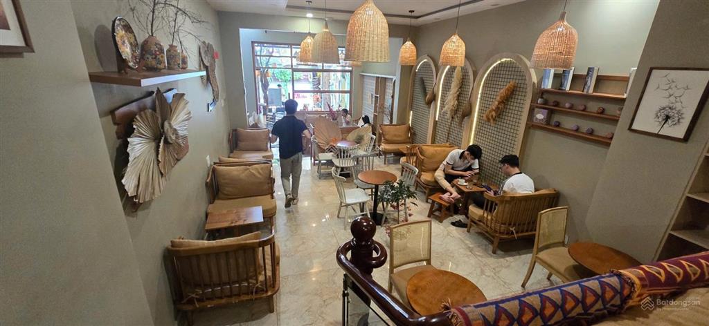 Cần tiền giảm 1 tỷ bán gấp nhà mt linh chiểu  3t đẹp khu kinh doanh. 14,5 tỷ bán gấp xử lý việc