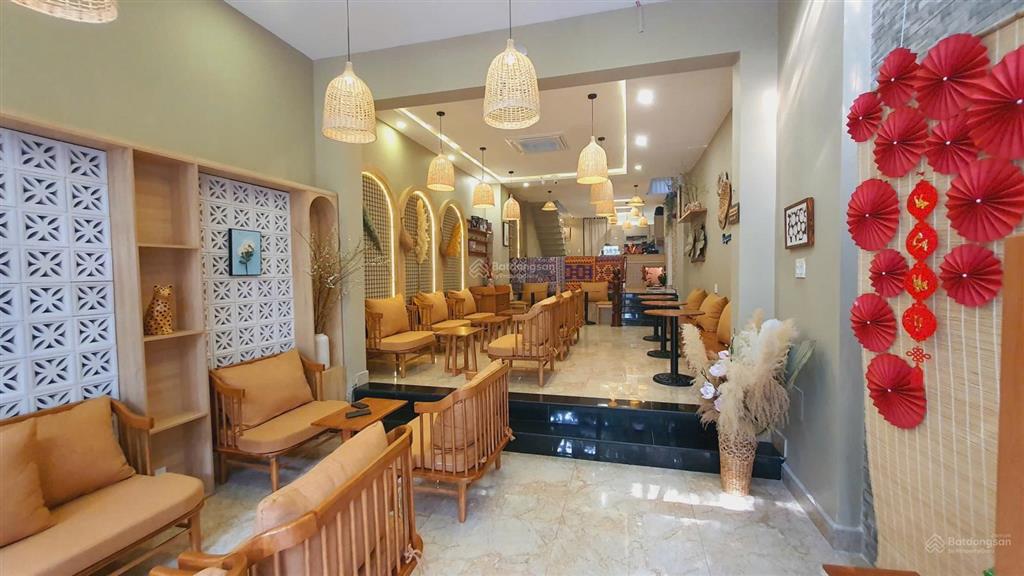 Cần tiền giảm 1 tỷ bán gấp nhà mt linh chiểu  3t đẹp khu kinh doanh. 14,5 tỷ bán gấp xử lý việc