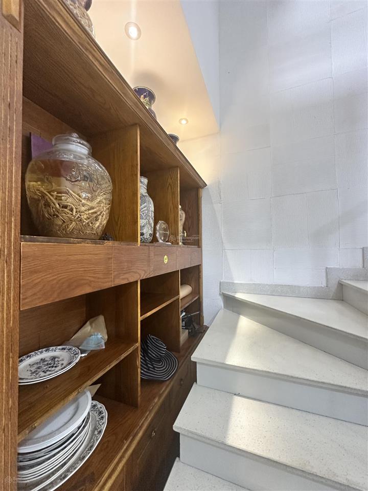 Nhà đẹp gần 100m2 đường nhựa 9,2 tỷ cực chill cần bán gấp để về bắc nhanh tay kẻo lỡ