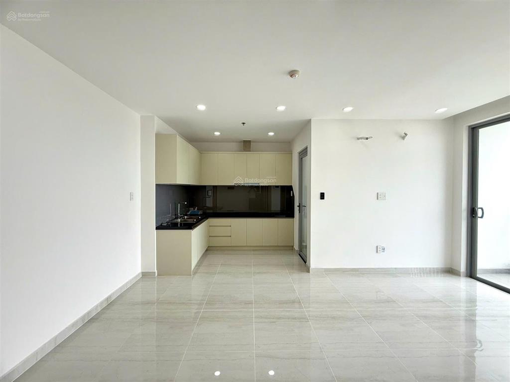 Chủ kẹt tiền cần bán căn hộ happy one central, 68,9m² 2pn 2wc, giá tốt, sổ sẵn