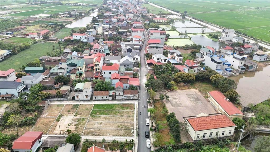 Chính chủ gửi bán lô đất đấu giá 137,5m2, mặt tiền 5,5m gần trường mầm non cũ thôn vĩnh xương