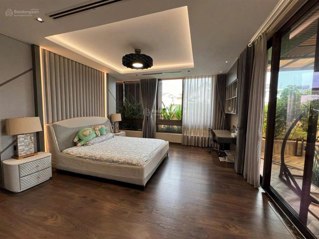 Bán biệt thự đơn lập siêu đẹp nam thông 3 phú mỹ hưng q7 giá từ 120 tỷ giảm còn 98 tỷ