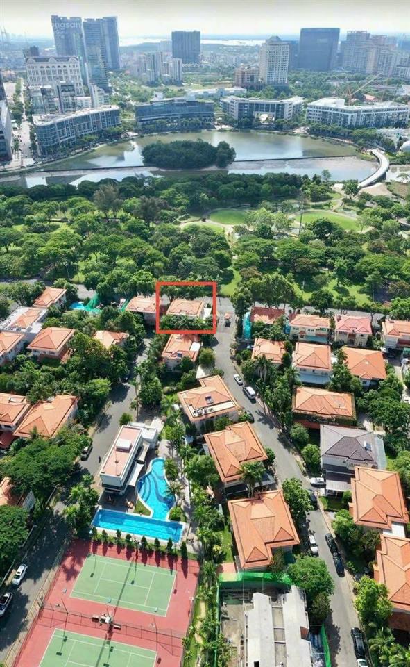 Bán biệt thự đơn lập phú gia, phú mỹ hưng, giảm từ 190 tỷ xuống còn 141 tỷ.