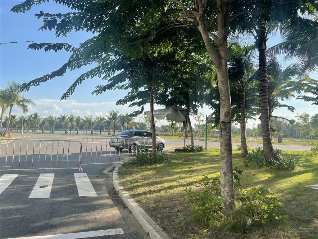 Bán biệt thự mini west lakes golf and villas đức hòa  long an