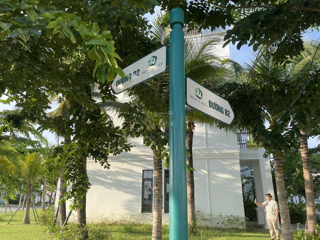 Bán biệt thự mini west lakes golf and villas đức hòa  long an