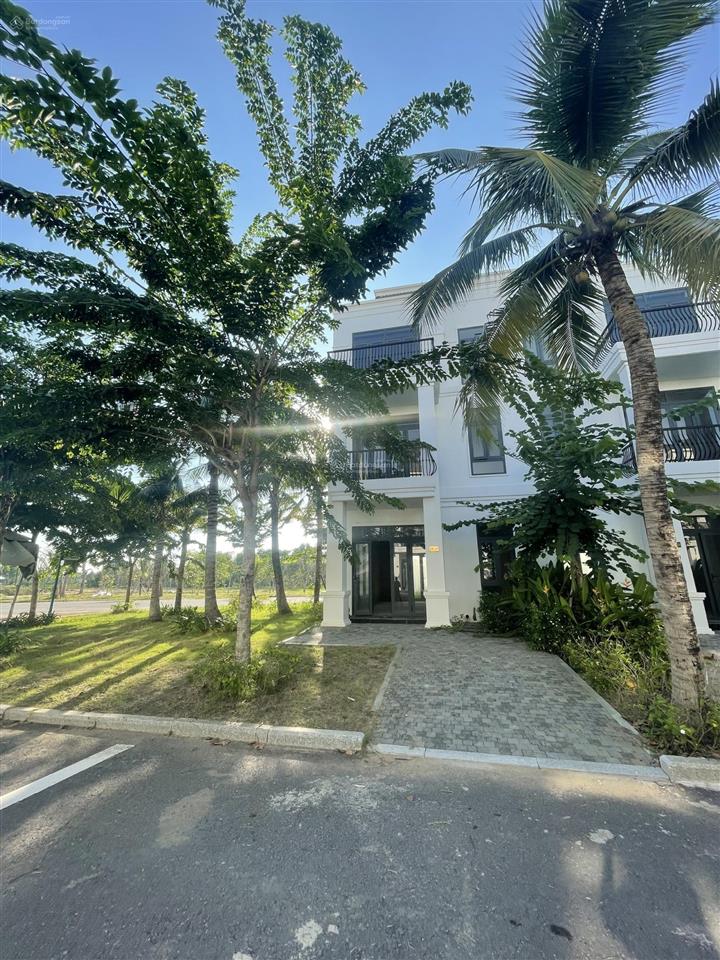 Bán biệt thự mini west lakes golf and villas đức hòa  long an