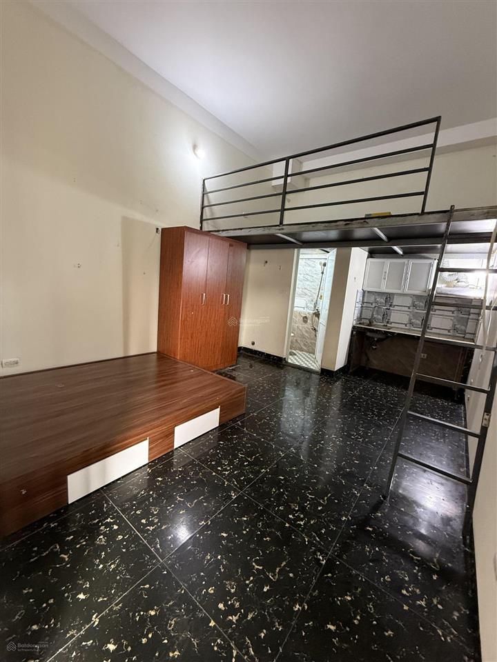 Phòng trọ gần chợ bông đỏ  ngô thì nhậm  la khê. hà đông giá 3tr3/th.  0949 519 ***