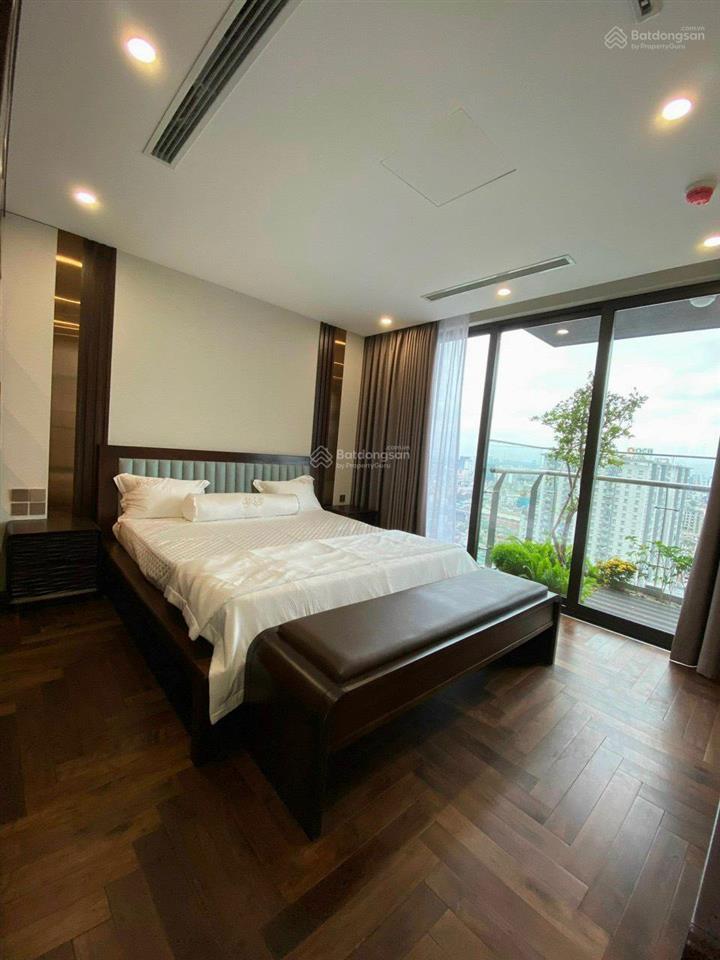 Gấp! bán căn góc 3 phòng ngủ chung cư golden park cầu giấy, tầng đẹp, hướng đông nam