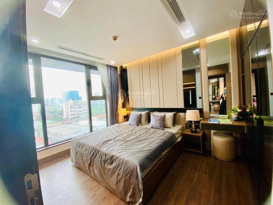 Gấp! bán căn góc 3 phòng ngủ chung cư golden park cầu giấy, tầng đẹp, hướng đông nam