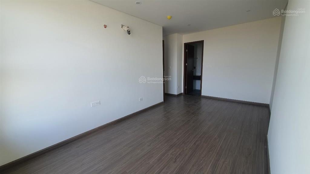Plaza 2  căn hộ 2pn rộng 75m2 không nội thất cho thuê vào ở ngay