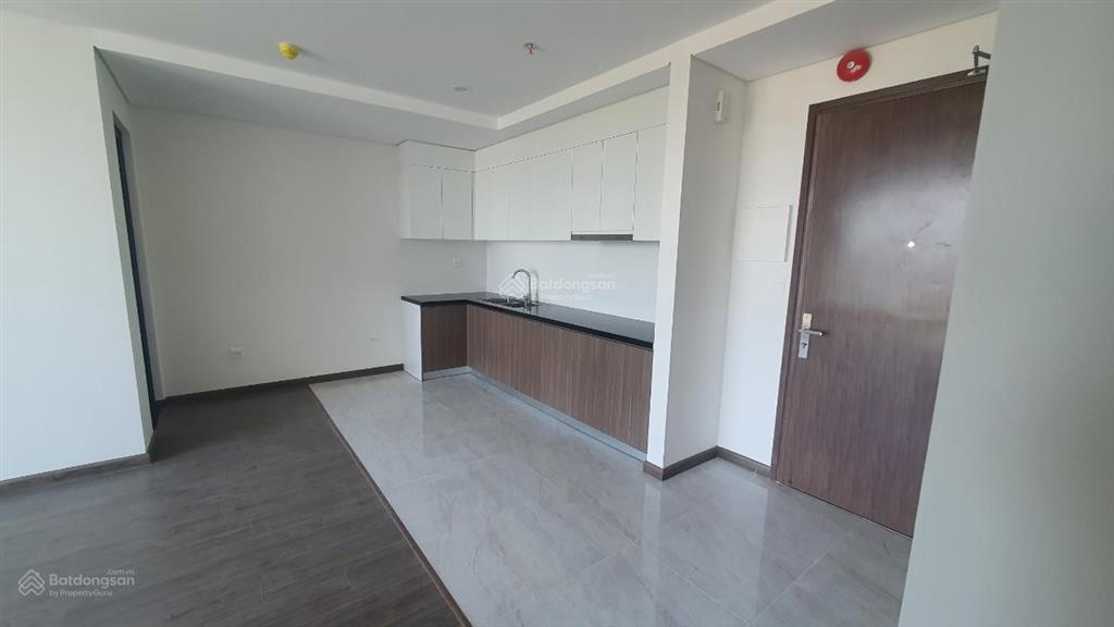 Plaza 2  căn hộ 2pn rộng 75m2 không nội thất cho thuê vào ở ngay