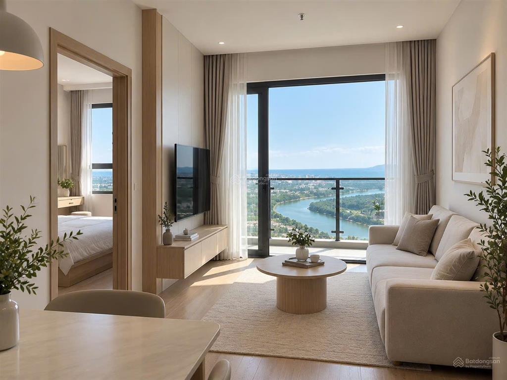 Plaza 4  căn 2pn mã n.29 tầng cao, view trực biển, sông, hồ bơi rất đẹp.