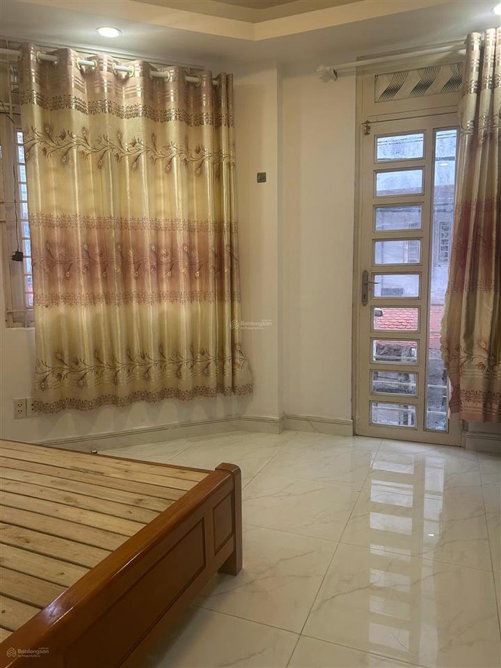Phòng 20m2 cho thuê đường nguyễn cảnh chân q1 hcm
