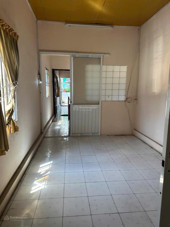 Cần cho thuê nhà hẻm 233 nguyễn trãi, phường nguyễn cư trinh, quận 1