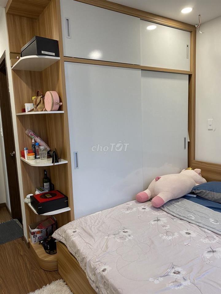 Cần tiền Bán gấp CH Phú Đông Premier 2PN 2WC 70m2.Giá : 3,3 tỷ