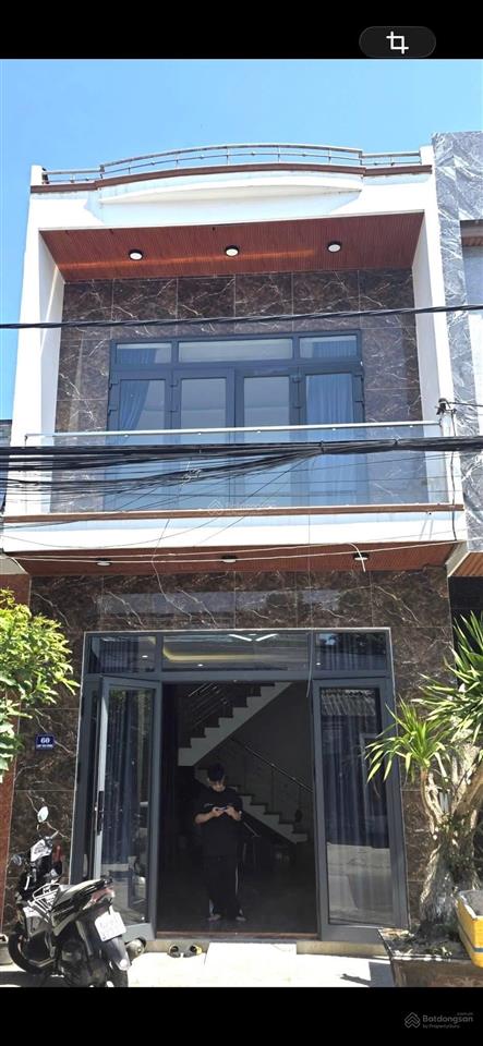 Nhà 2 tầng đường giáp văn cương, sát biển nguyễn tất thành