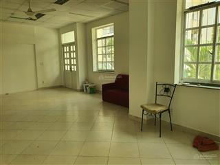 Cho thuê văn phòng tầng 1 nhà đường 9a phường bình trưng, tp hồ chí minh