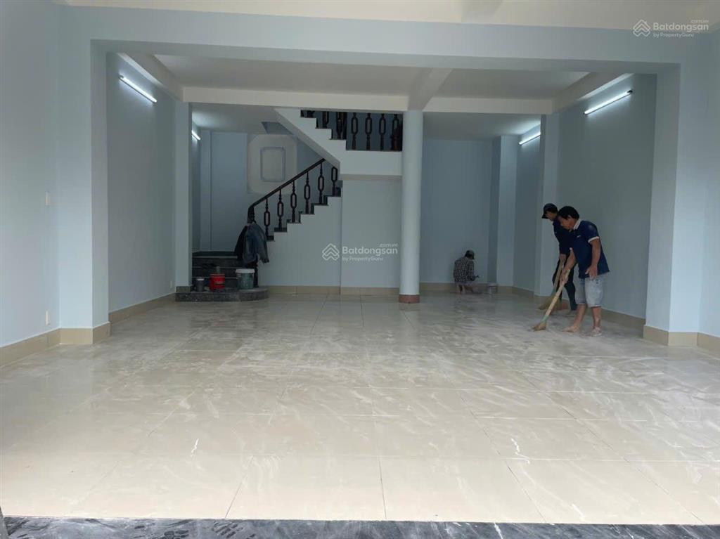 Bán căn nhà mặt tiền đường võ văn kiệt, phường chợ lớn tp hồ chí minh 21 tỉ
