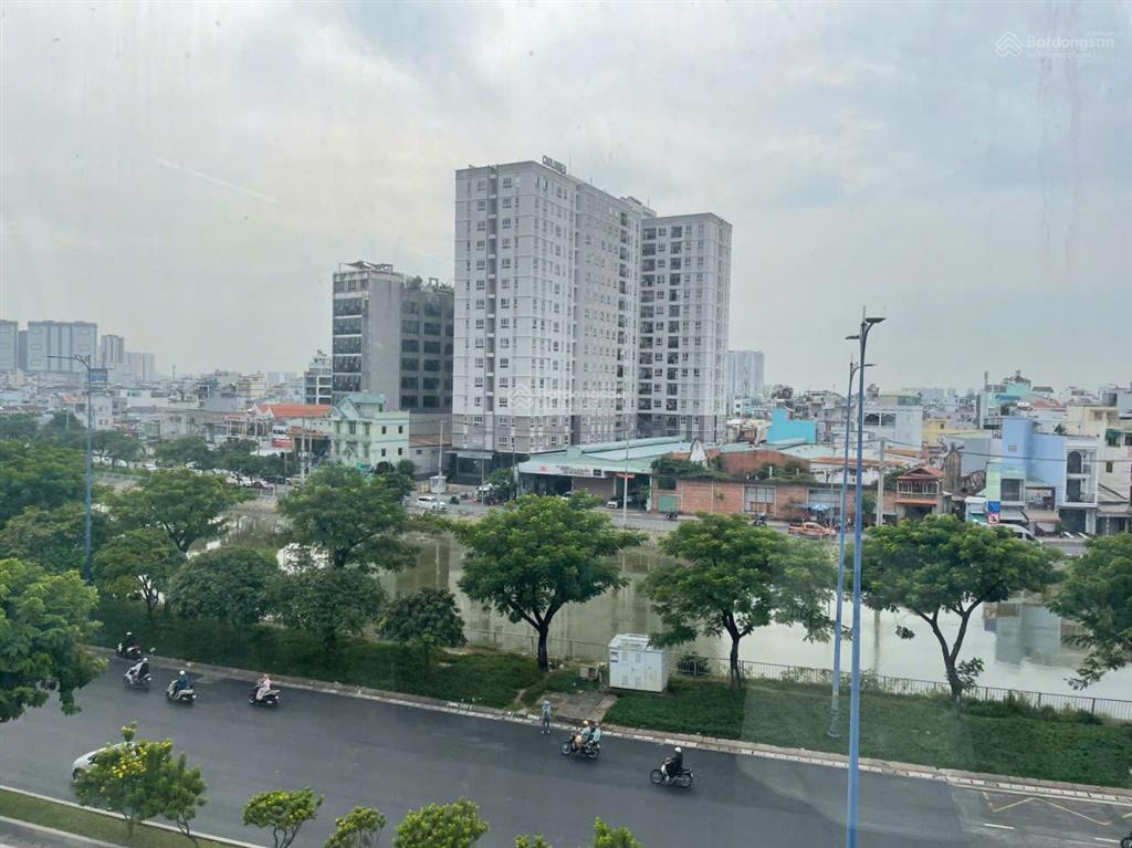 Bán căn nhà mặt tiền đường võ văn kiệt, phường chợ lớn tp hồ chí minh 21 tỉ