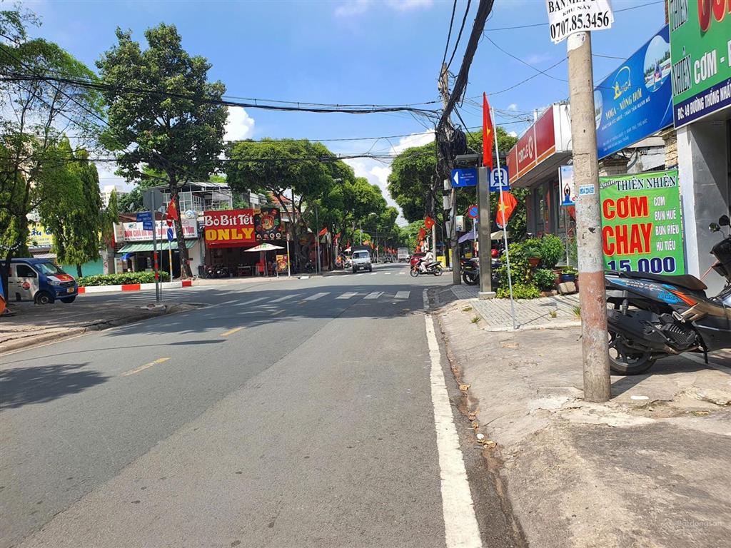 Bán căn nhà 2 mặt tiền đường thống nhất phường thủ đức tp hồ chí minh.
