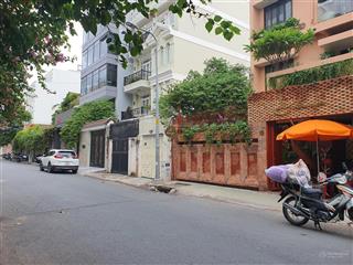 Chủ cần bán nhanh căn nhà 3 tầng mặt tiền đường đặng tất phường tân định quận 1