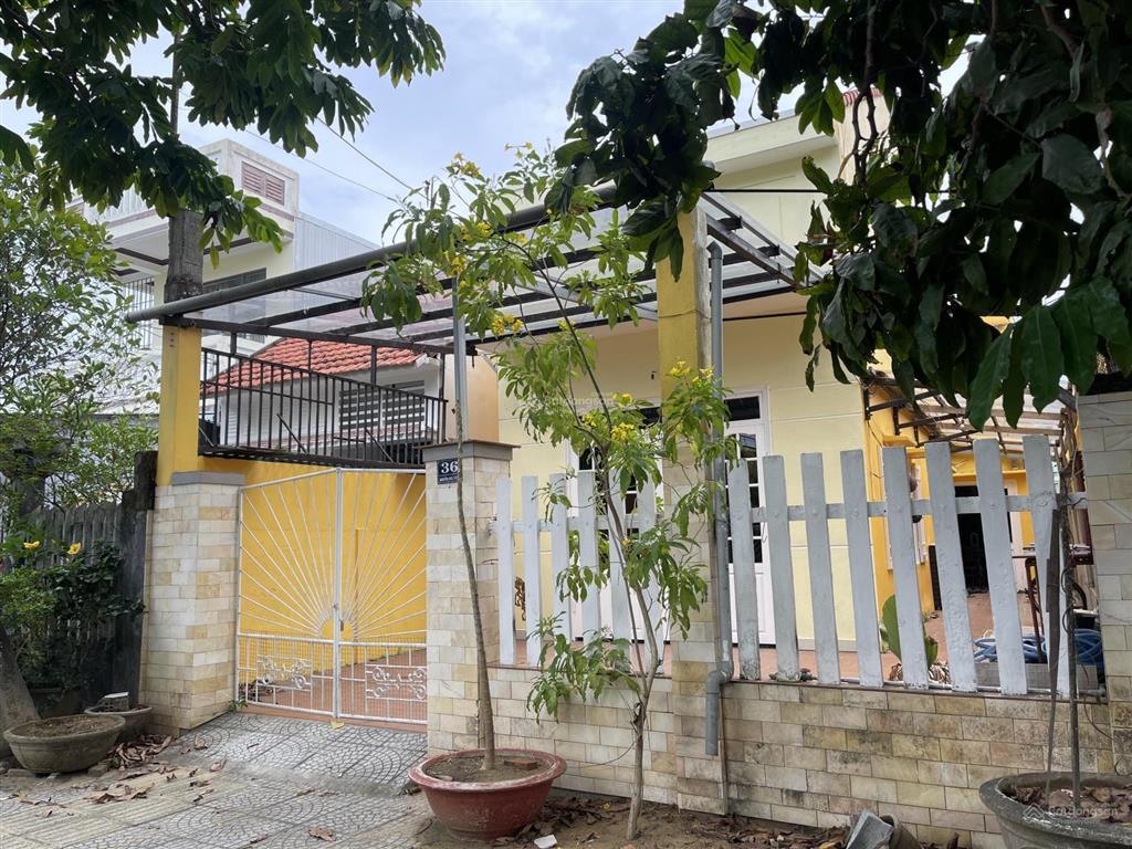 Cần tiền bán quá rẻ! căn nhà xây 2 tầng cực đẹp, đường nguyễn đức cảnh, vị trí đắc địa hội an