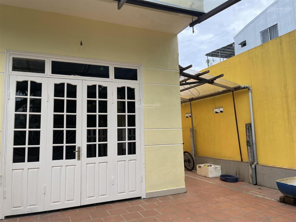 Cần tiền bán quá rẻ! căn nhà xây 2 tầng cực đẹp, đường nguyễn đức cảnh, vị trí đắc địa hội an