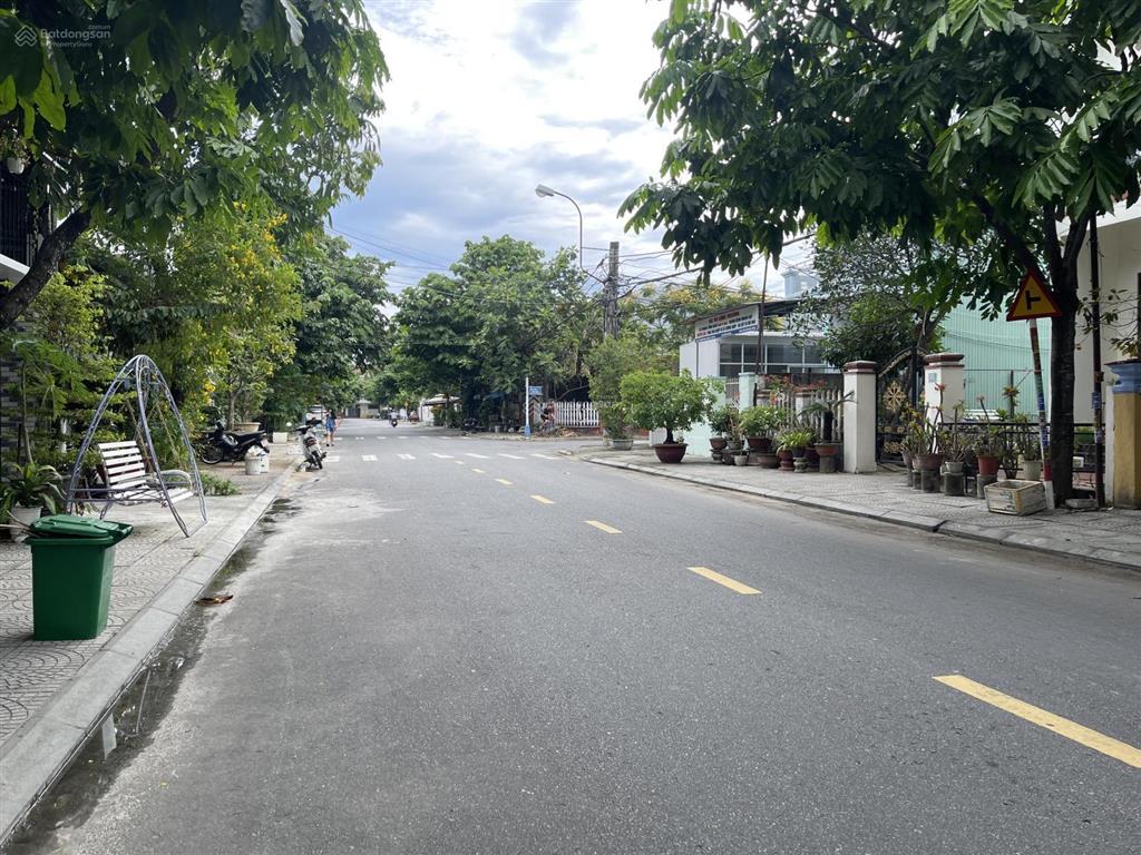 Cần tiền bán quá rẻ! căn nhà xây 2 tầng cực đẹp, đường nguyễn đức cảnh, vị trí đắc địa hội an