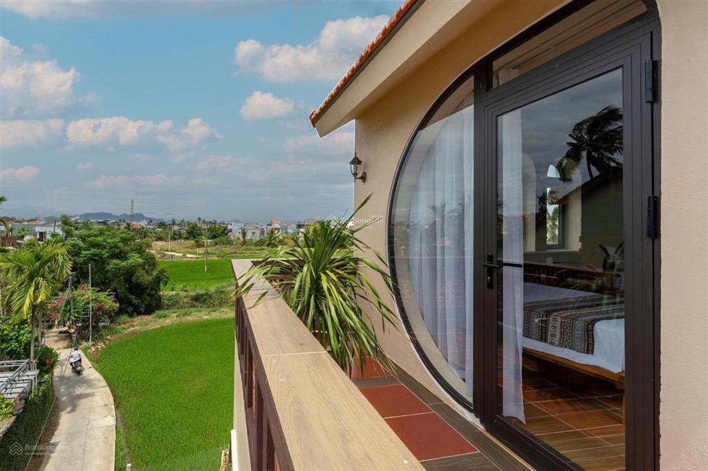 Bán villa view lúa tuyệt đẹp, ngay khu an mỹ, hội an, đầy đủ nội thất, dòng tiền đều hàng tháng.