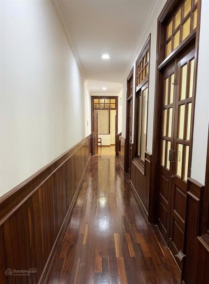 Bán nhà 4 tầng mặt tiền đường dã tượng, cách biển chỉ 900m, cạnh chợ bình tân chỉ 13,5 tỷ