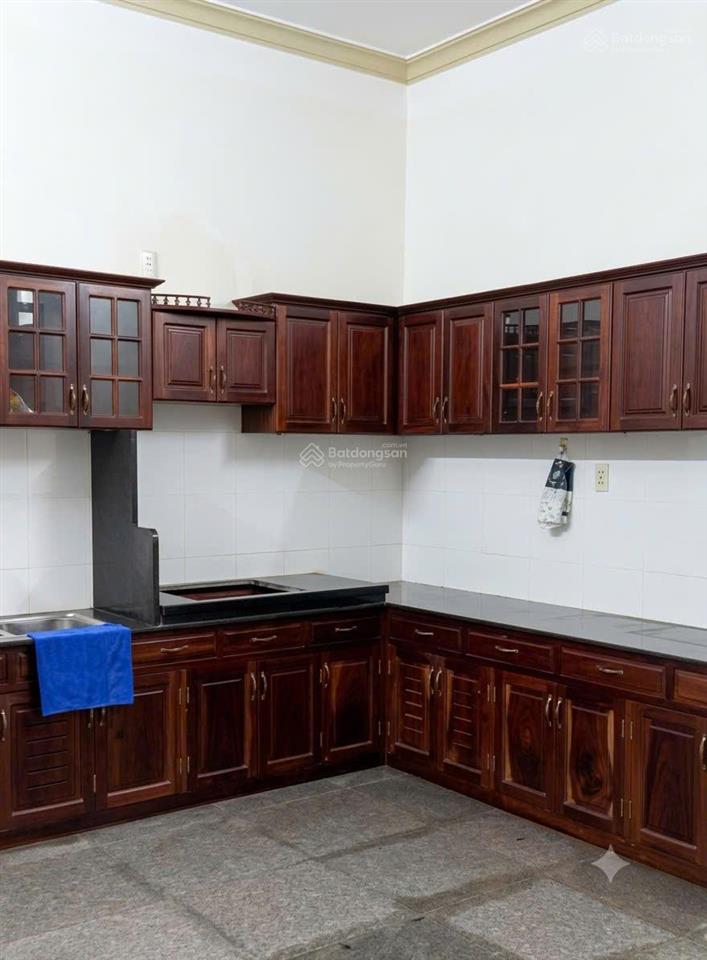 Bán nhà 4 tầng mặt tiền đường dã tượng, cách biển chỉ 900m, cạnh chợ bình tân chỉ 13,5 tỷ
