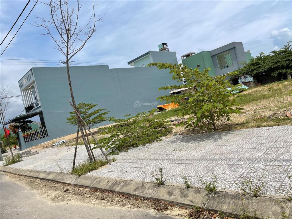 Tái định cư công nghệ cao đường 5.5m,giá siêu rẻ cần bán 2.35tỷ hoà liên  liên chiểu 0905 556 ***