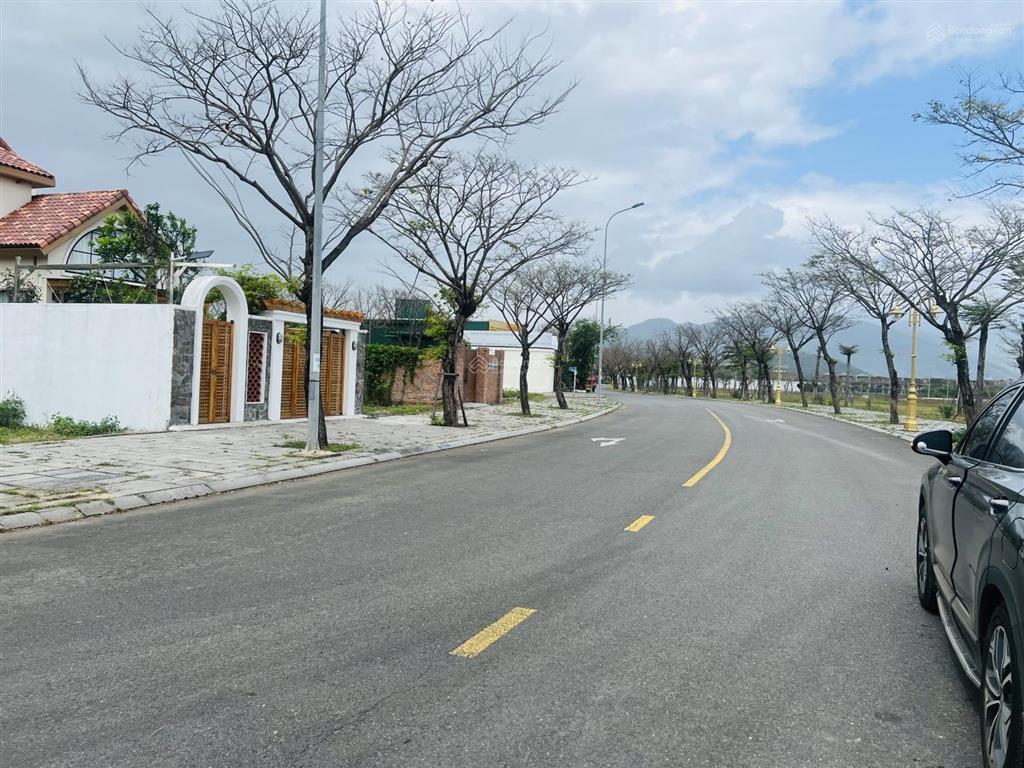 Góc 2 mặt tiền golden hills a1 hòa hiệp nam, hải vân, đà nẵng 10,5m2 dt 367m2 giá 18,5 tỷ