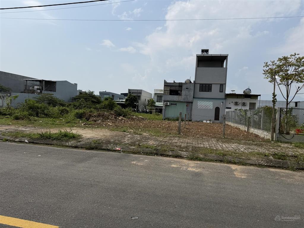 Cần bán lô đất 110m đường 10.5m bàu nghè 5  hoà sơn 6 phường hòa khánh  đà nẵng 5tỷ 0905 556 ***