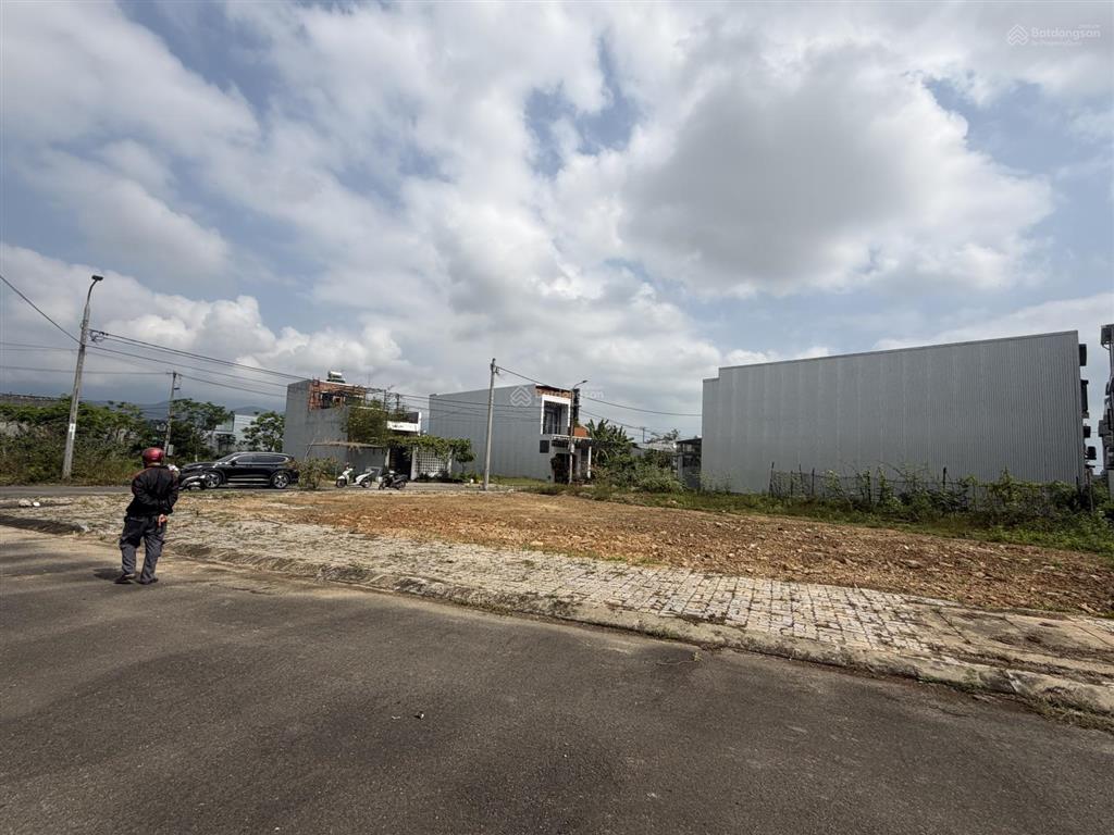 Cần bán lô góc ngã ba 232m2 đường 5.5m giá siêu rẻ 4.45 tỷ tại hoà liên 3, liên chiểu, đà nẵng