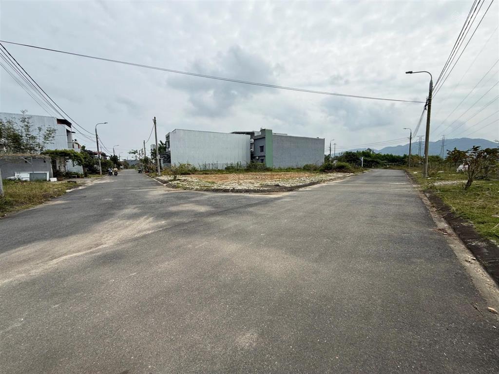 Cần bán lô góc ngã ba 232m2 đường 5.5m giá siêu rẻ 4.45 tỷ tại hoà liên 3, liên chiểu, đà nẵng