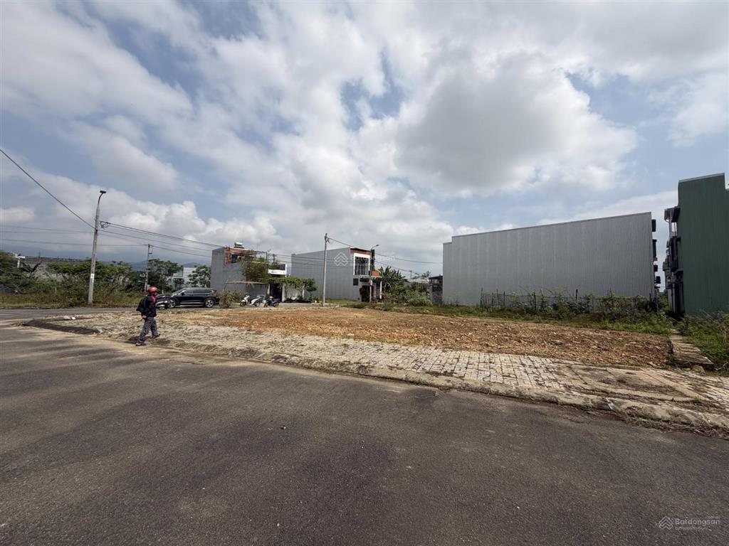 Cần bán lô góc ngã ba 232m2 đường 5.5m giá siêu rẻ 4.45 tỷ tại hoà liên 3, liên chiểu, đà nẵng