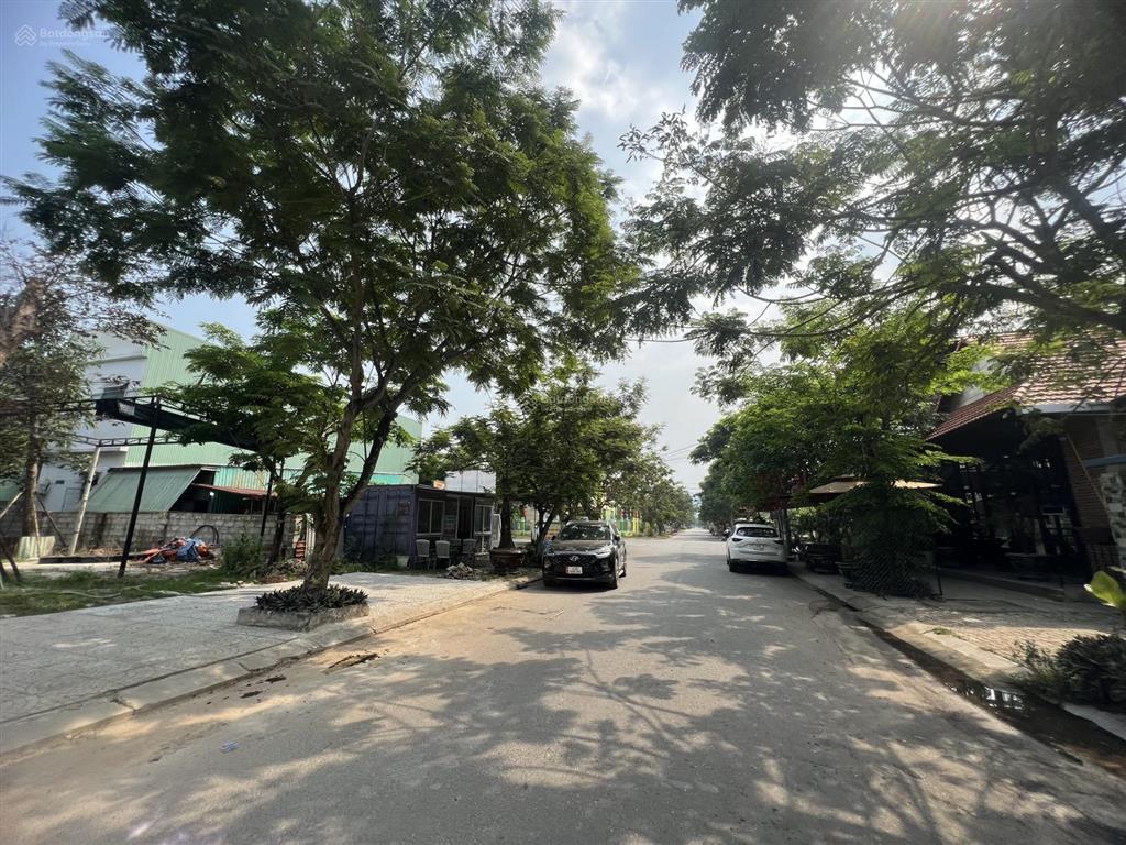 Đất liền kề đường phan quang định  hoà sơn6 phường hoà khánh  đà nẵng vị trí kinh doanh tốt 4.5tỷ