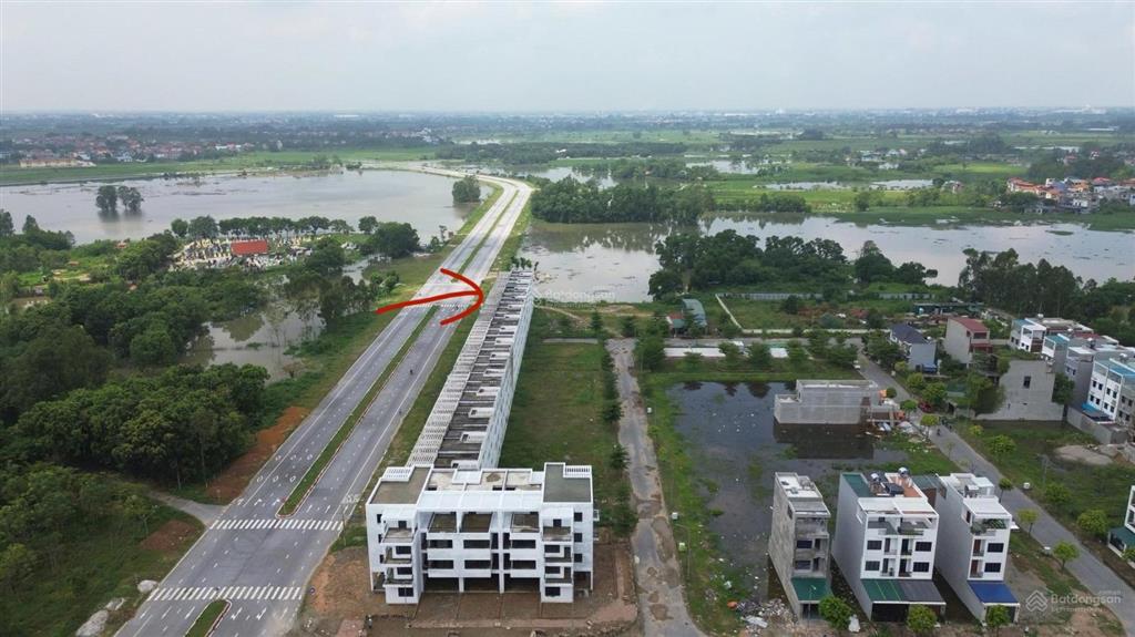 Bán nhà xây thô mặt đường 36m loại 6m mặt tiền giá 4,8 tỷ sổ đỏ cất két ở kđt xuân hoà điện nước