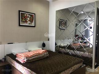 Bán gấp căn hộ galaxy 9, 2pn dt 60m2, full nội thất, có sổ hồng, giá 5,5 tỷ giá quá rẻ