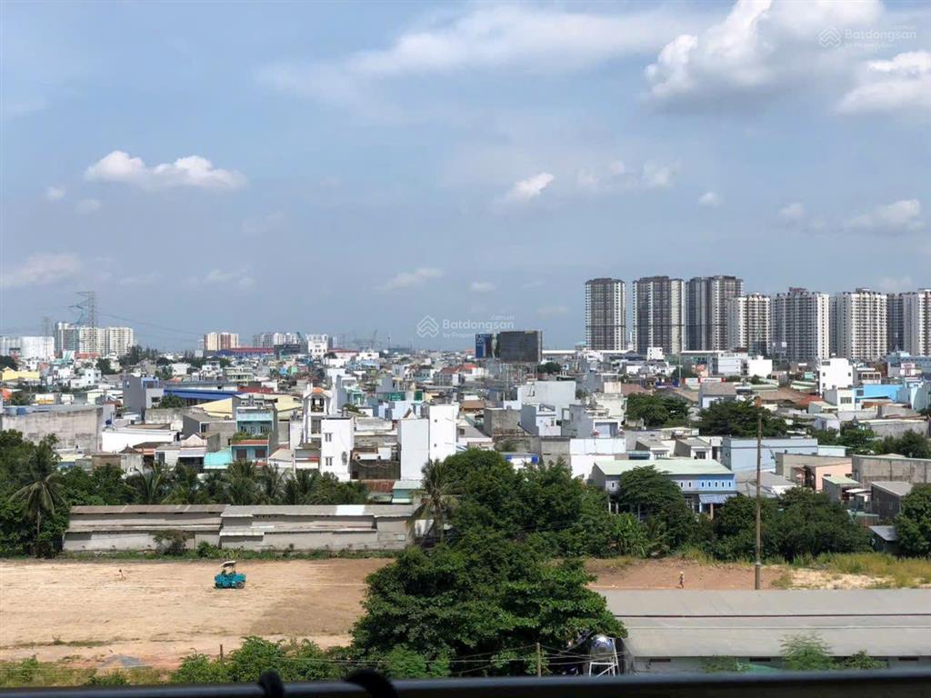 Bán căn hộ tặng nội thất, vào ở ngay, căn góc 2pn, 2wc đường trần đại nghĩa, tân tạo, tphcm