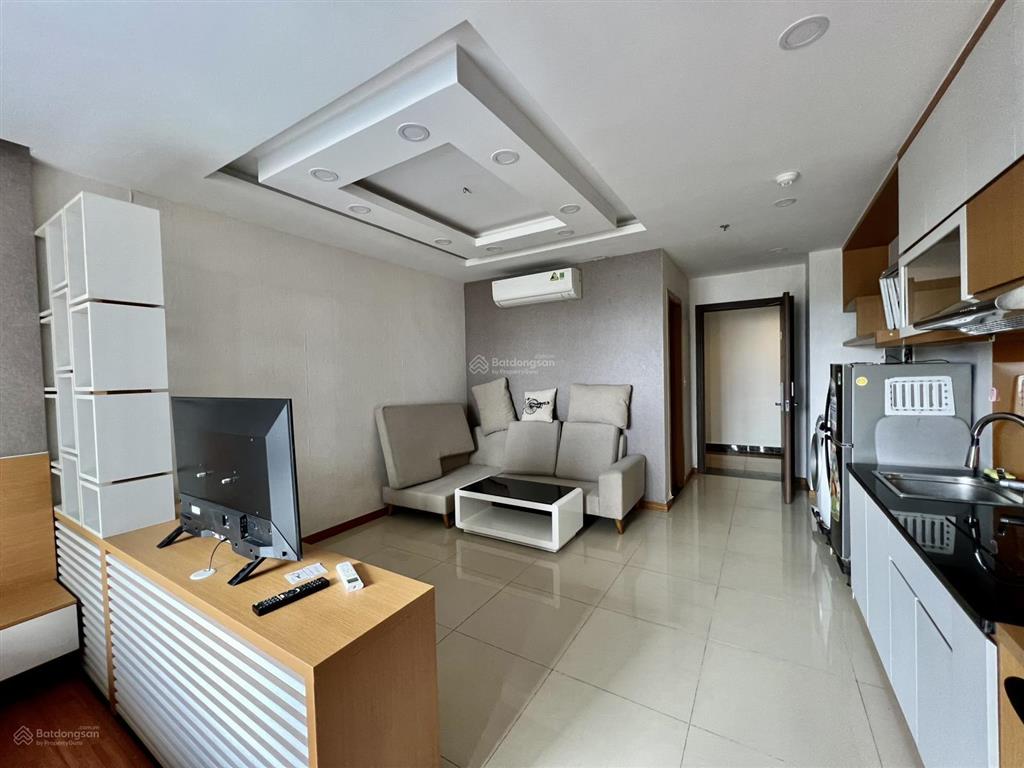 Cần cho thuê căn studio, 36m2, giá thuê 12tr net, hướng đep, căn thoáng   0901 632 ***