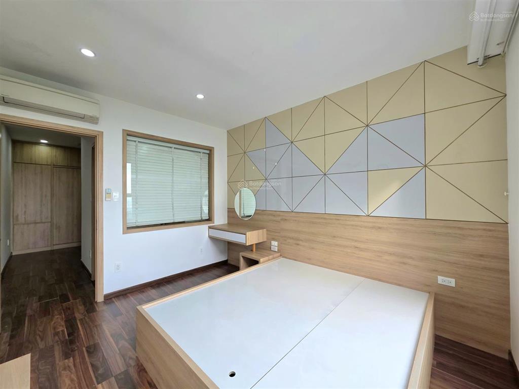 Cho thuê, chcc 86m2, 2pn/2wc, y hình ảnh, giá 22tr, ưu tiên hđ 6 tháng   0901 632 ***