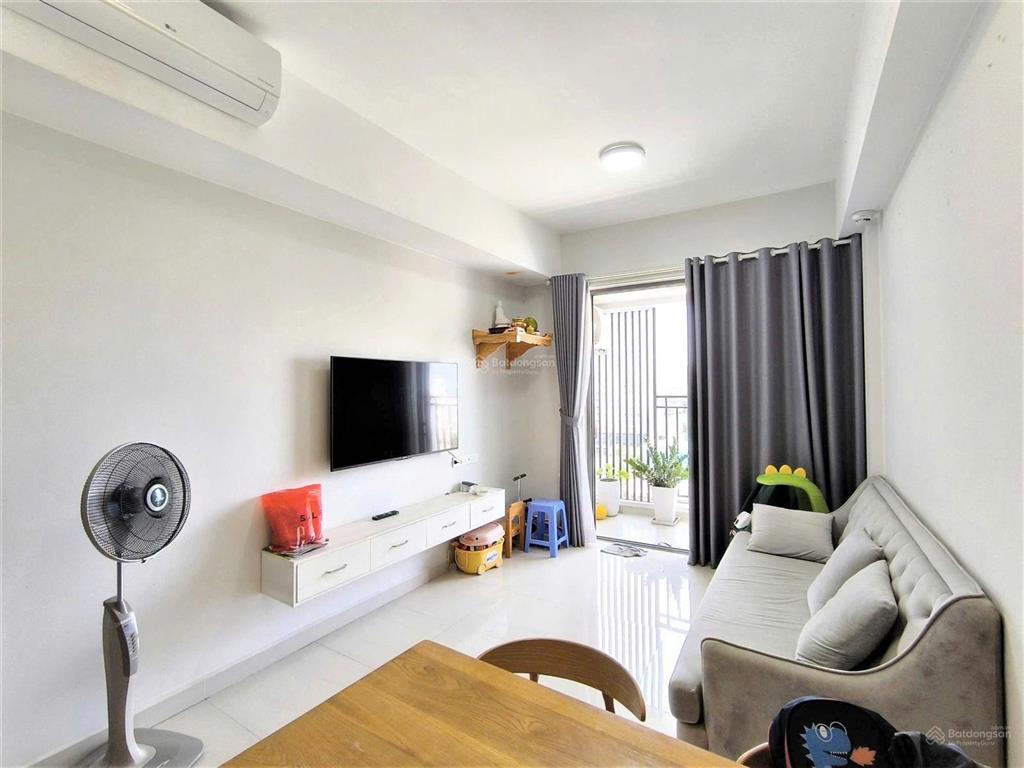 Cho thuê căn hộ 2pn/2wc 71m2, giá 17tr net chưa phí, check in t11  em xuân 0901 632 ***