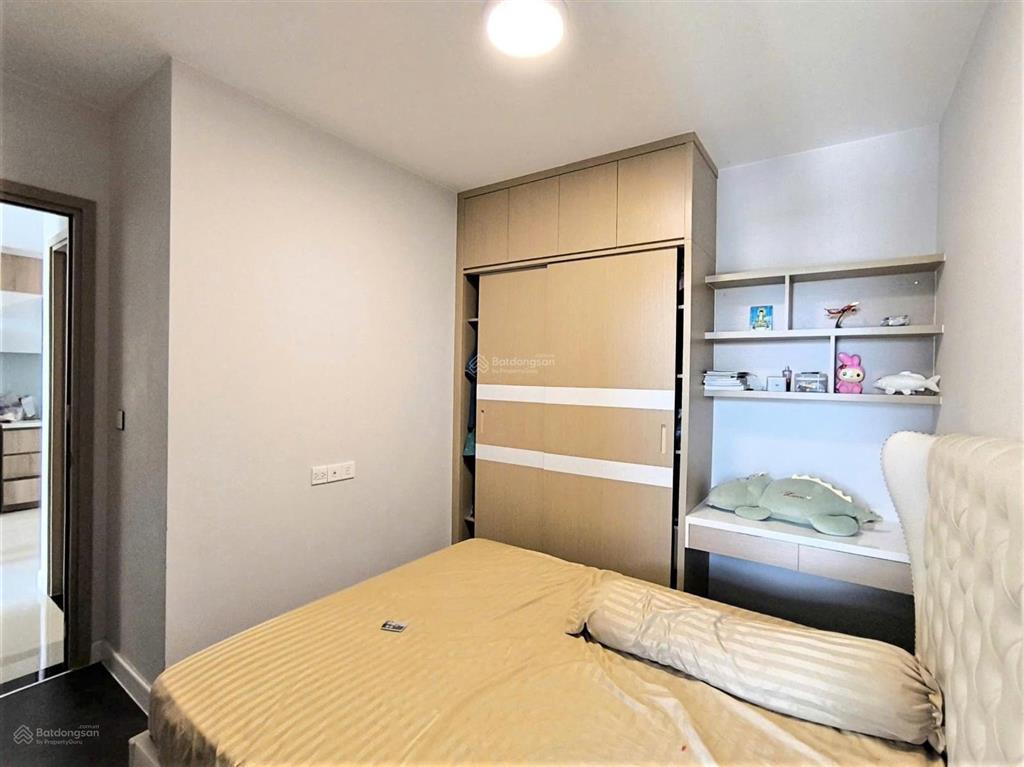 Cho thuê căn hộ 2pn/2wc 71m2, giá 17tr net chưa phí, check in t11  em xuân 0901 632 ***