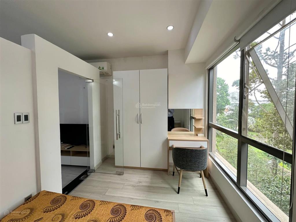 Sổ hồng căn officetel, 37m2, giá 3tỷ200, tặng nội thất đầy đủ, view bắc  em dung 0901 632 ***