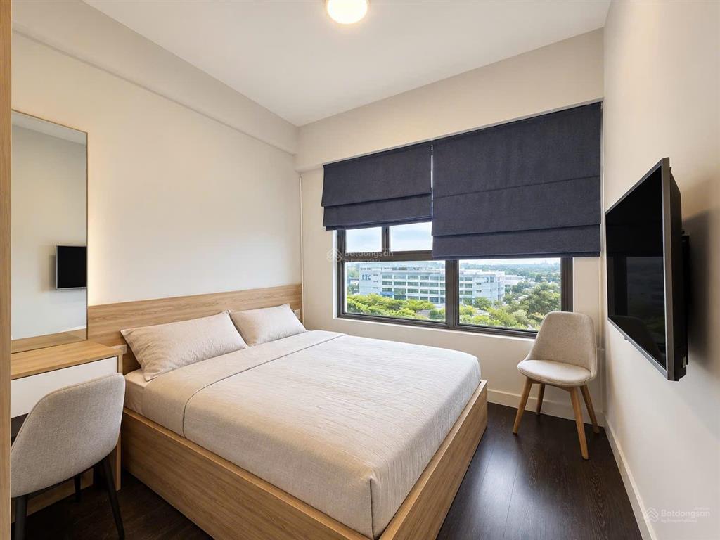 Hạ giá, bán nhanh căn hộ 2pn/2wc, 69m2, giá bán 5 tỷ 500 bao phí   0901 632 ***