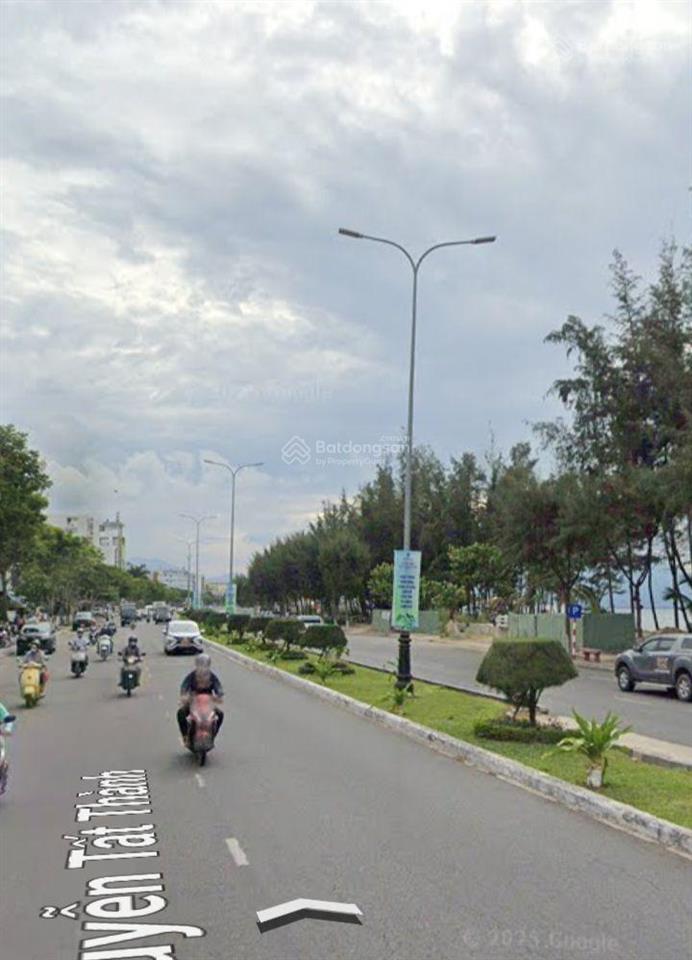 Bán nhà mặt tiền nguyễn tất thành, xuân hà, thanh khê, đà nẵng.  my 0935 872 *** xem nhà.