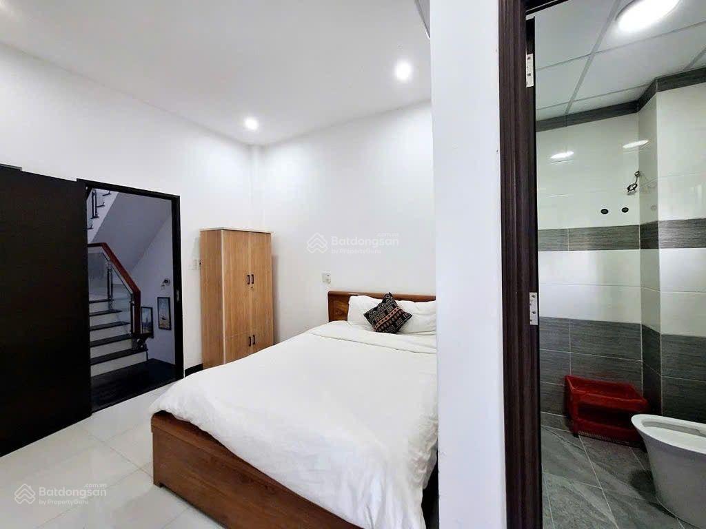 Bán nhà 3 tầng kiệt ô tô hồ xuân hương, đà nẵng, đầy đủ nội thất giá tốt.  my 0935 872 ***.