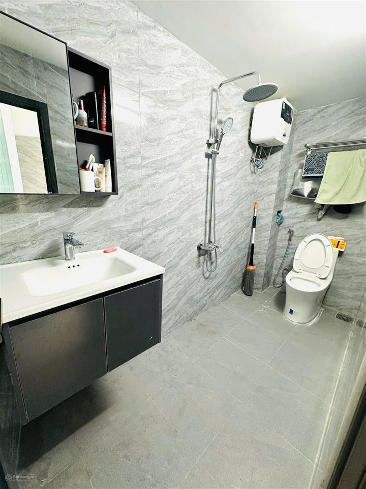 Bán nhà kiệt ô tô phạm cự lượng, an hải, đà nẵng, gần ngay cầu rồng giá 7,5 tỷ.  my 0935 872 ***.